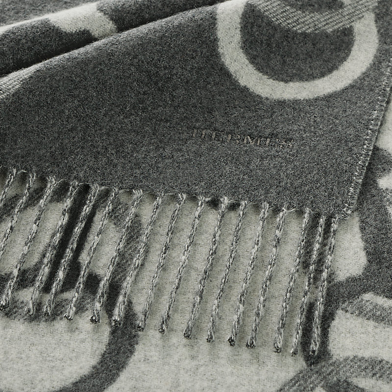 EMIS★韓国大人気 [24FW] LOGO JACQUARD FUR MUFFLER EMIS(エミス)のレディース マフラー・ストール 人気アイテム